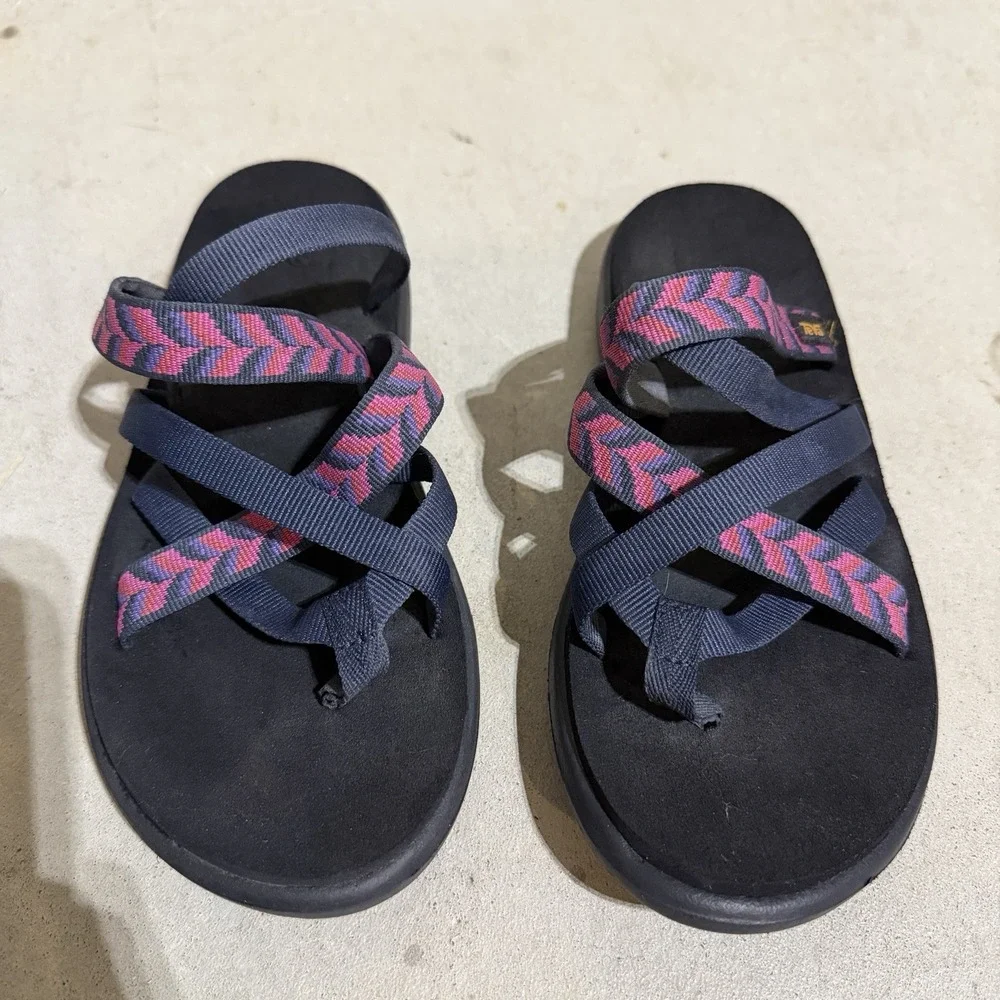 Teva Voya Zillesa Strappy Sandals Geometric Pink Purple Blue - Women's Size 6